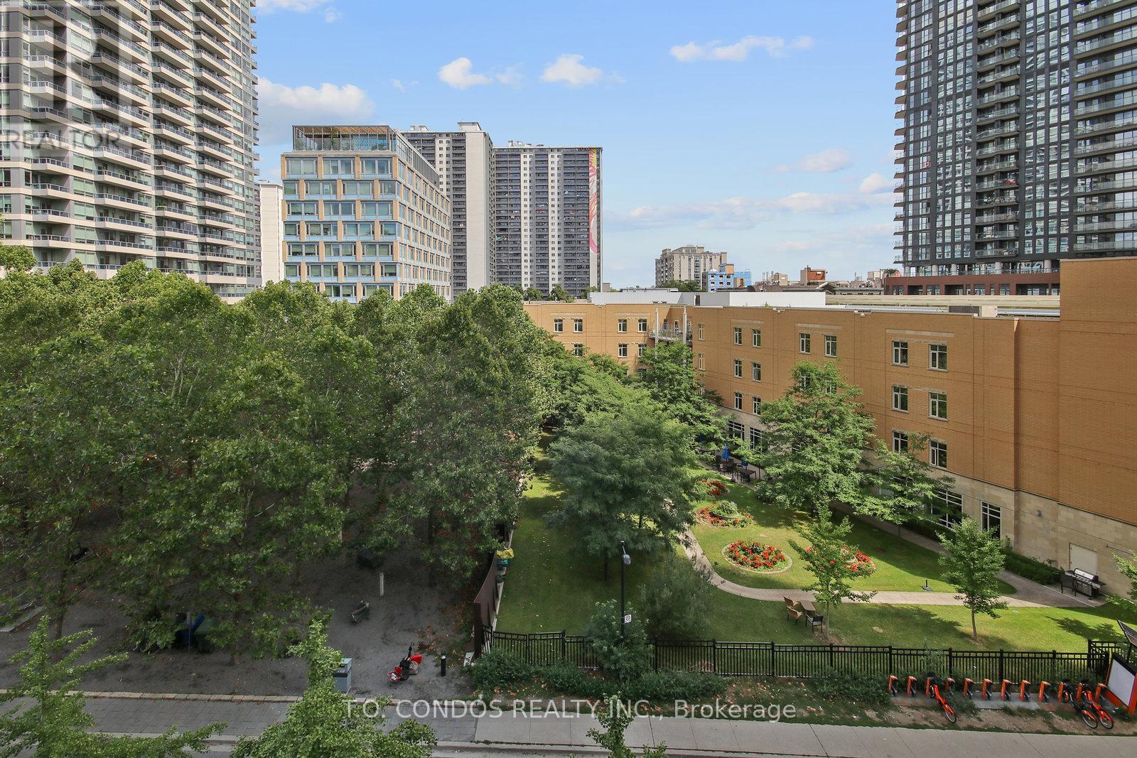 Photo 32 of 523 120 Homewood Avenue, Toronto ON