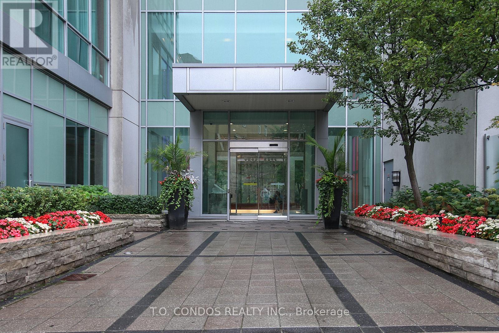 Photo 33 of 523 120 Homewood Avenue, Toronto ON