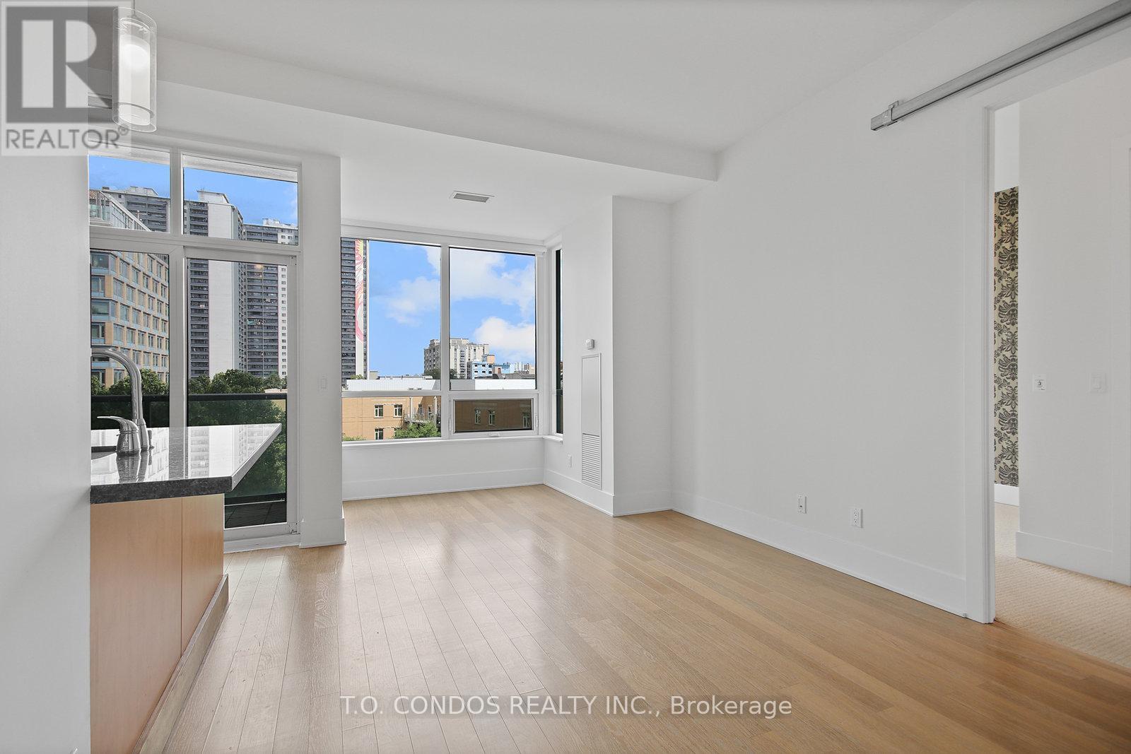 Photo 18 of 523 120 Homewood Avenue, Toronto ON