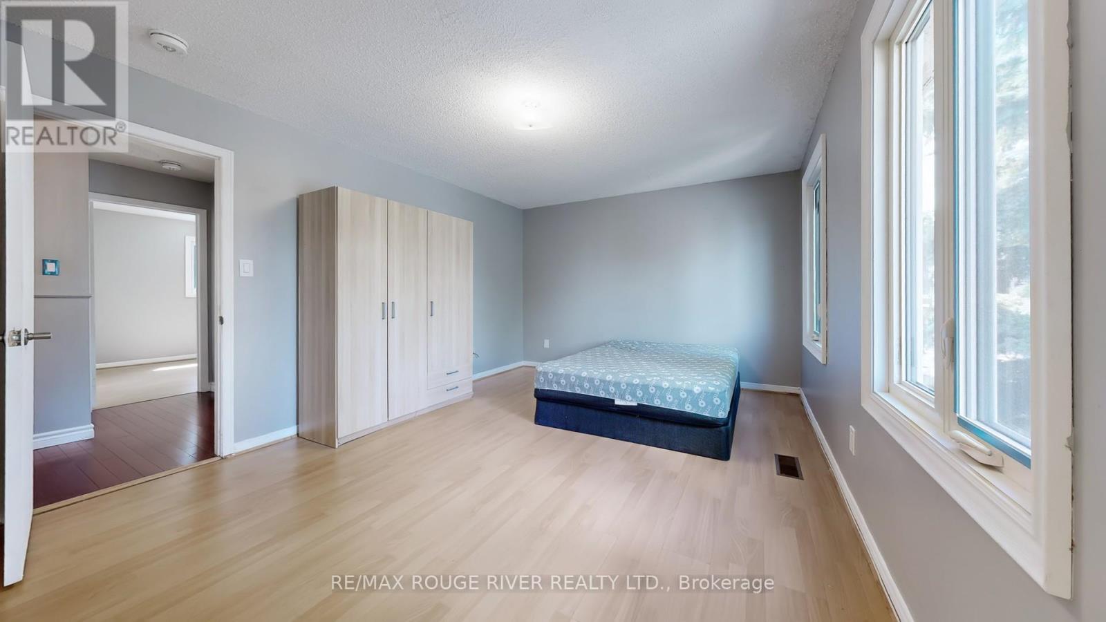 Photo 20 of 48 Millhouse Crescent, Toronto ON