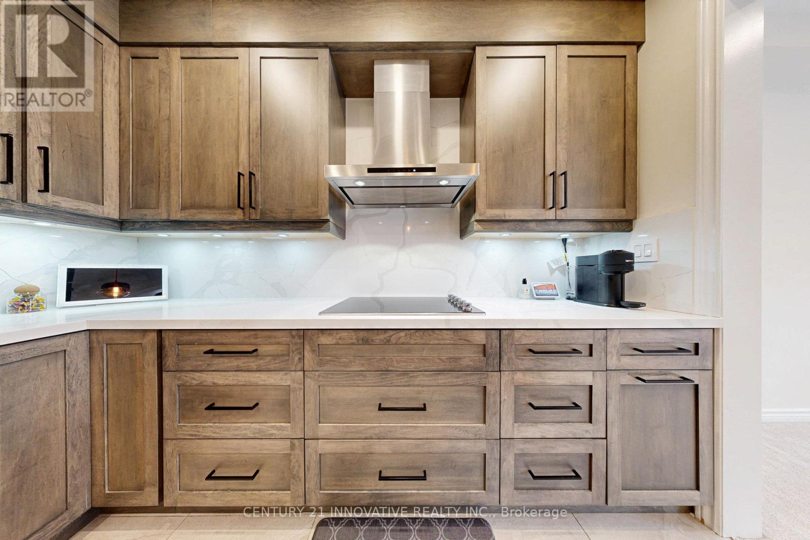 Photo 8 of 2349 Usman Road, Pickering ON