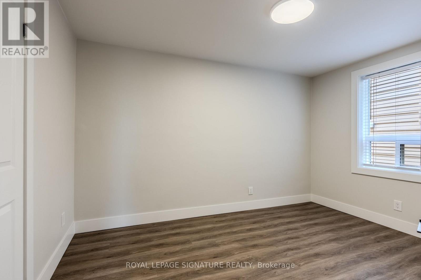 Photo 16 of 3 1 Hassard Avenue, Toronto ON