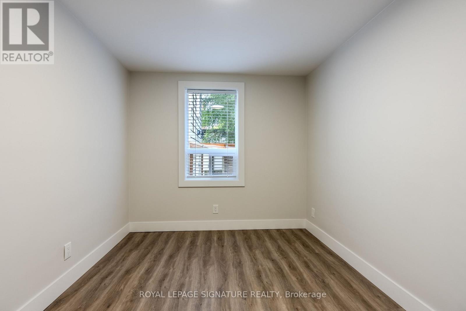 Photo 27 of 3 1 Hassard Avenue, Toronto ON