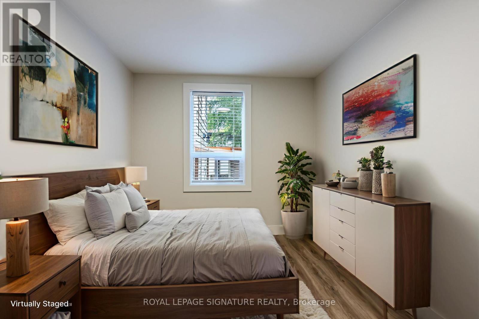 Photo 6 of 3 1 Hassard Avenue, Toronto ON
