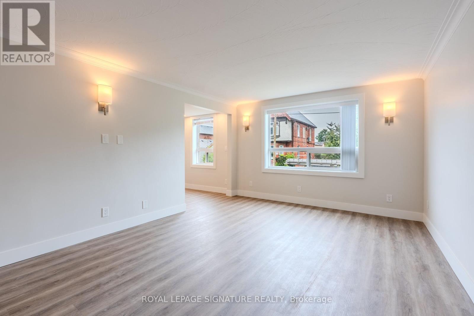 Photo 25 of 3 1 Hassard Avenue, Toronto ON