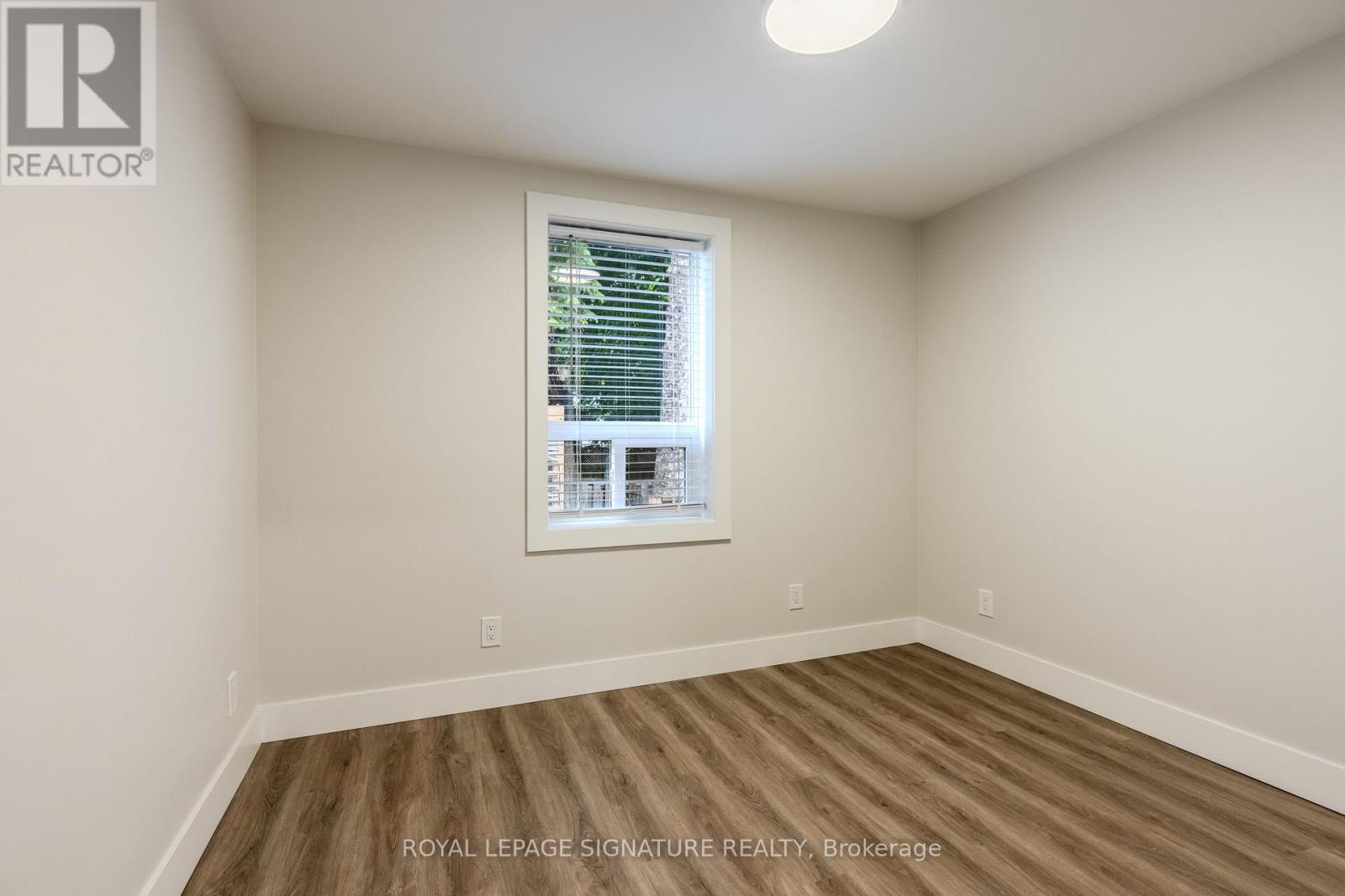Photo 17 of 3 1 Hassard Avenue, Toronto ON