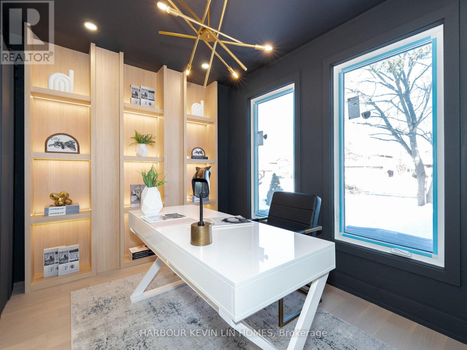 Photo 22 of 617 Chancellor Drive, Vaughan ON