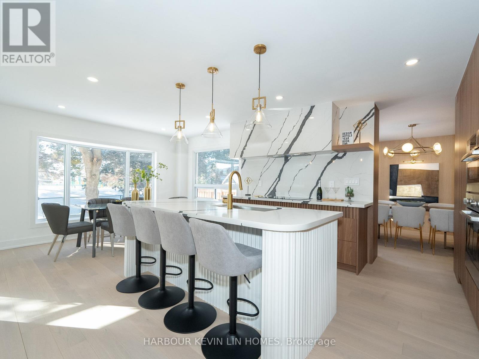 Photo 46 of 617 Chancellor Drive, Vaughan ON