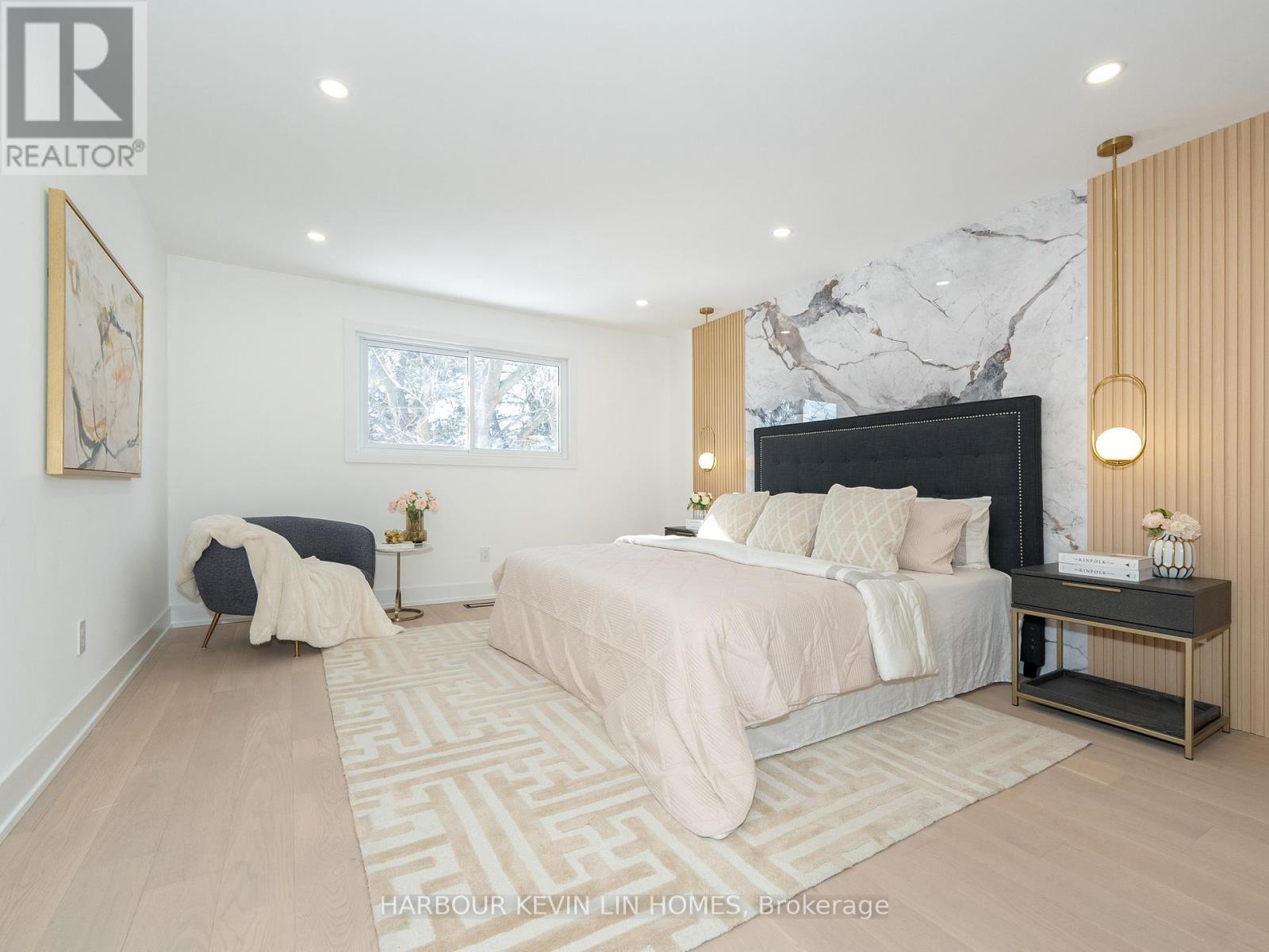Photo 44 of 617 Chancellor Drive, Vaughan ON