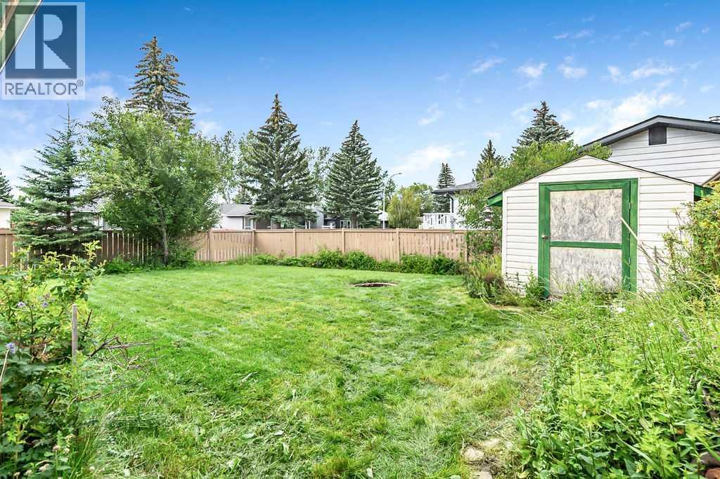 Photo 27 of 127 Thorson Crescent, Okotoks AB