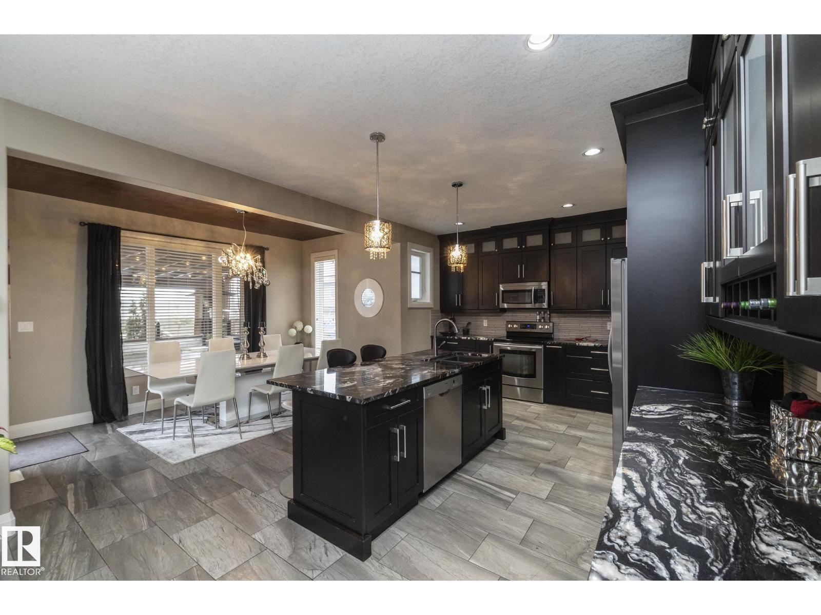 Photo 2 of 2252 Cameron Ravine Co Nw, Edmonton AB