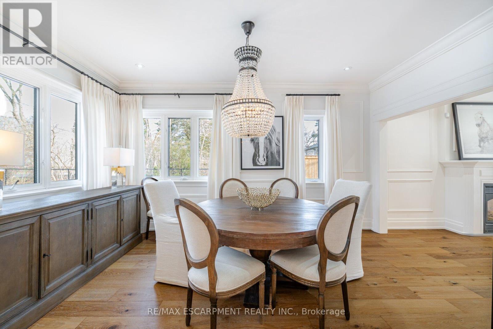 Photo 14 of 2126 Grange Drive, Mississauga ON