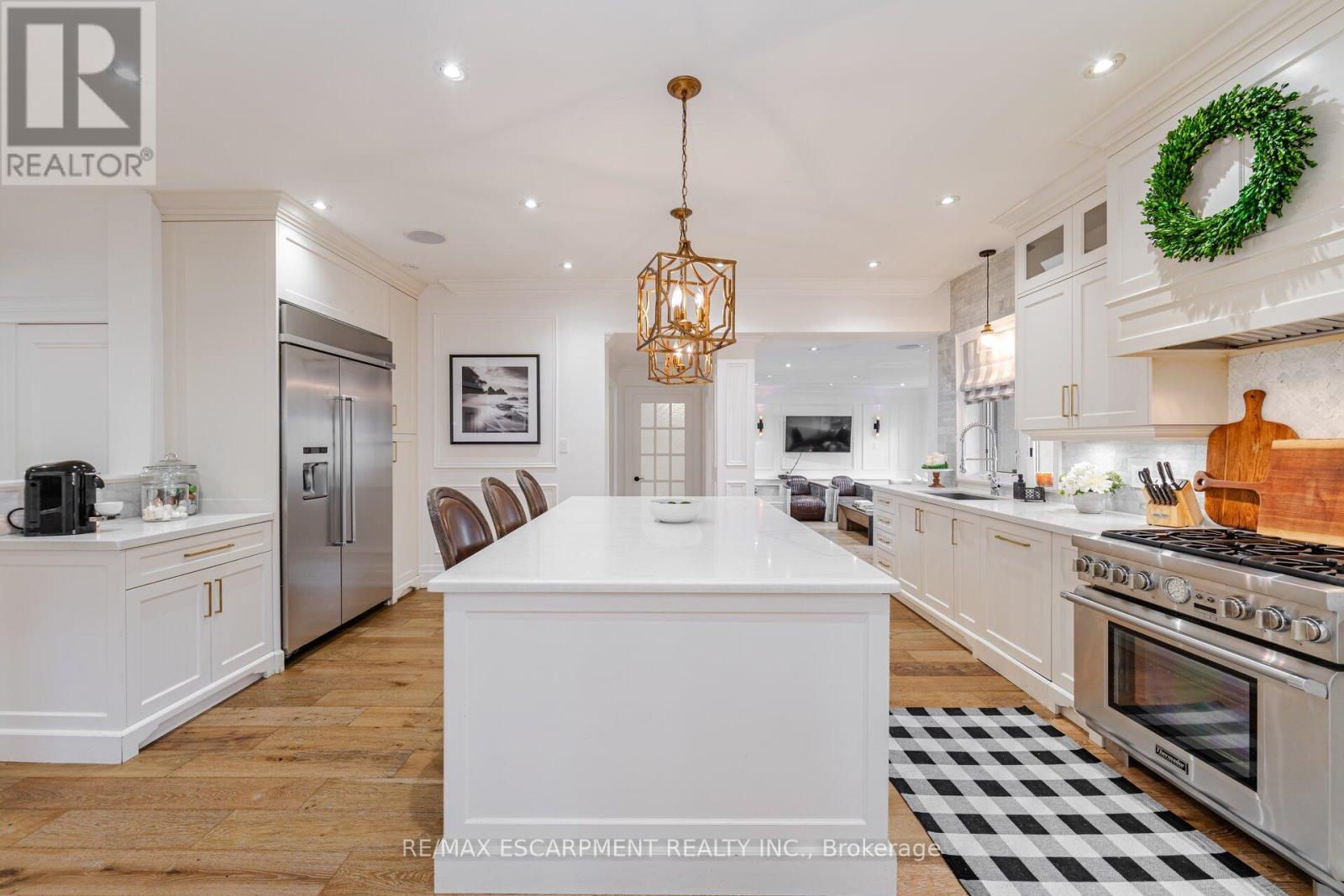 Photo 23 of 2126 Grange Drive, Mississauga ON