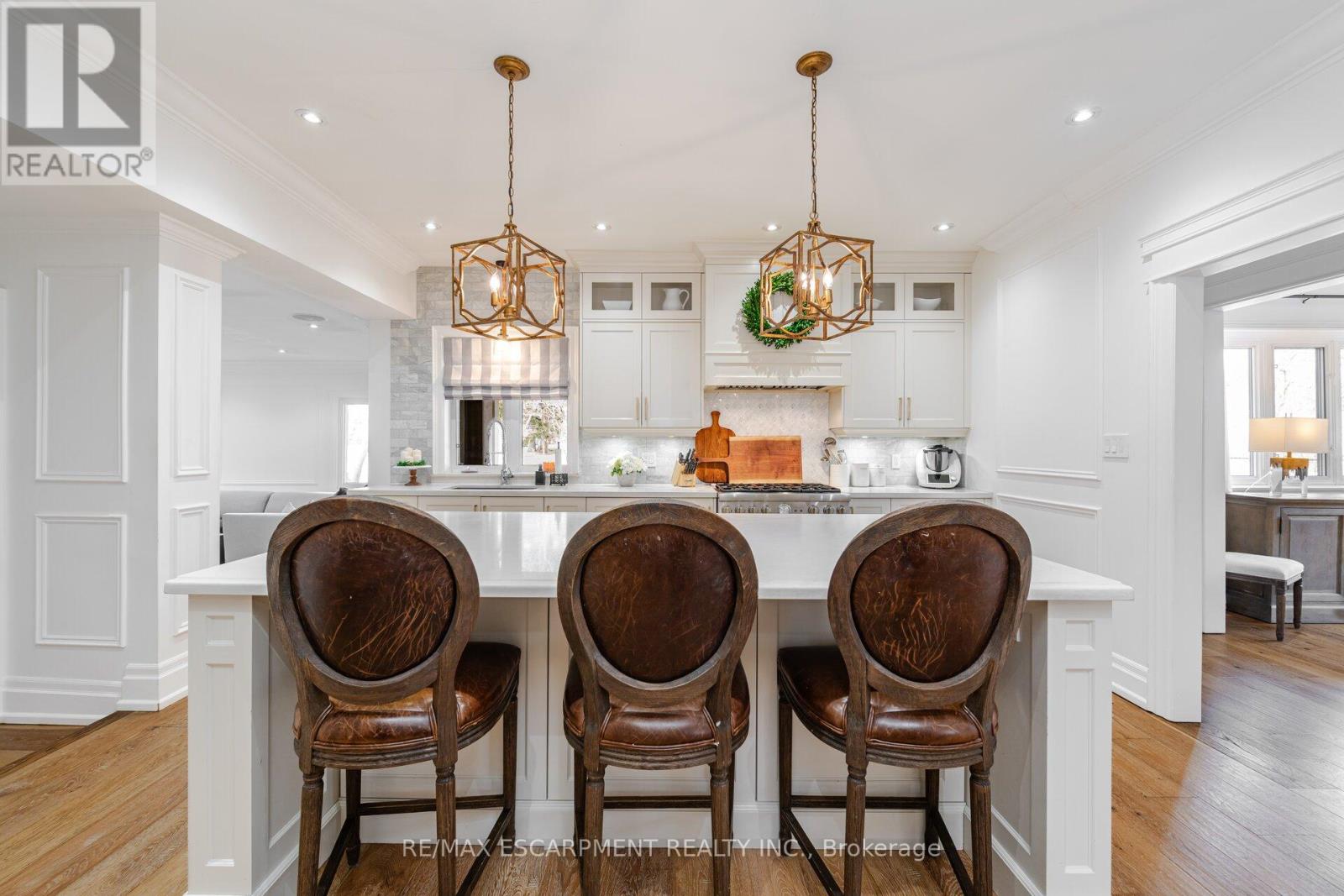 Photo 6 of 2126 Grange Drive, Mississauga ON