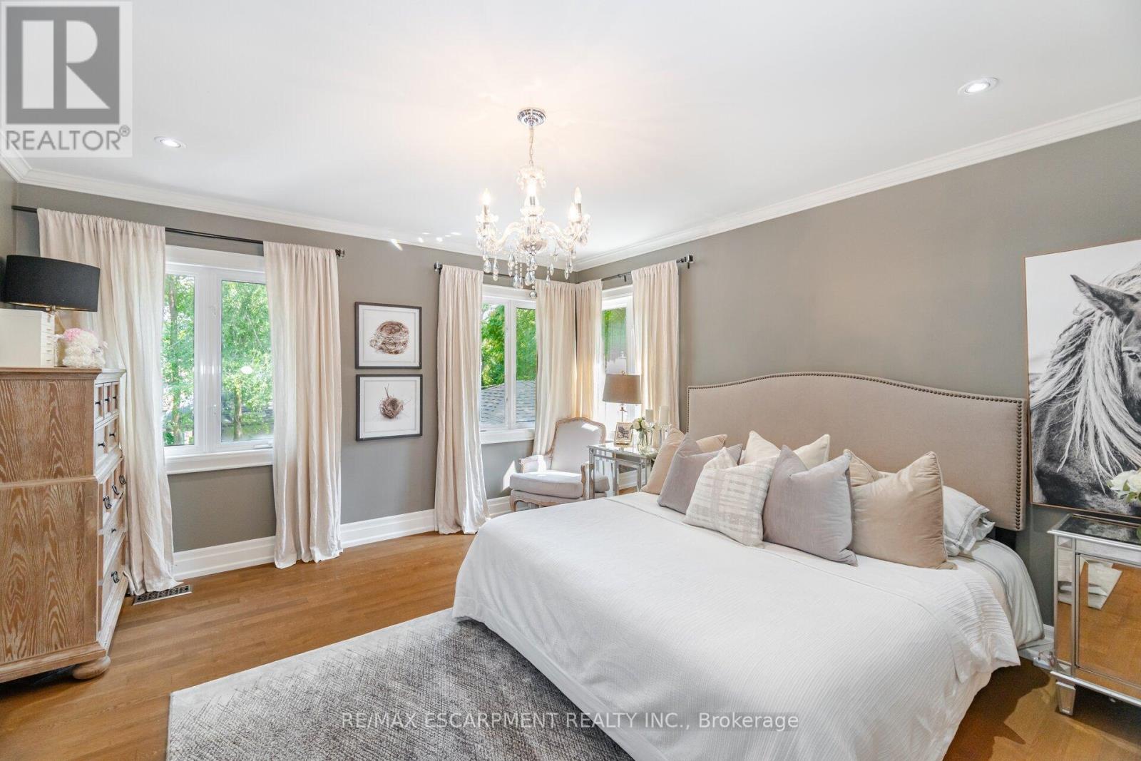 Photo 27 of 2126 Grange Drive, Mississauga ON