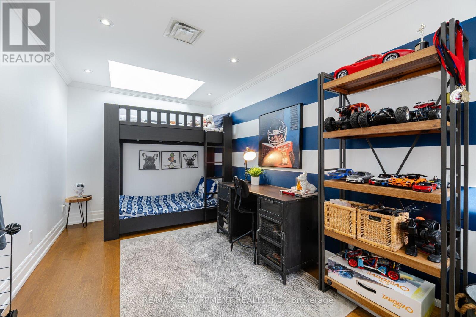 Photo 32 of 2126 Grange Drive, Mississauga ON