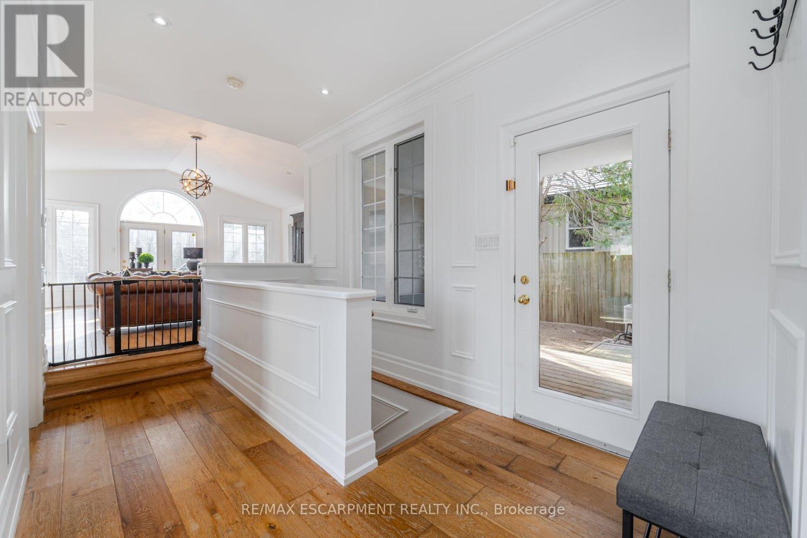 Photo 29 of 2126 Grange Drive, Mississauga ON