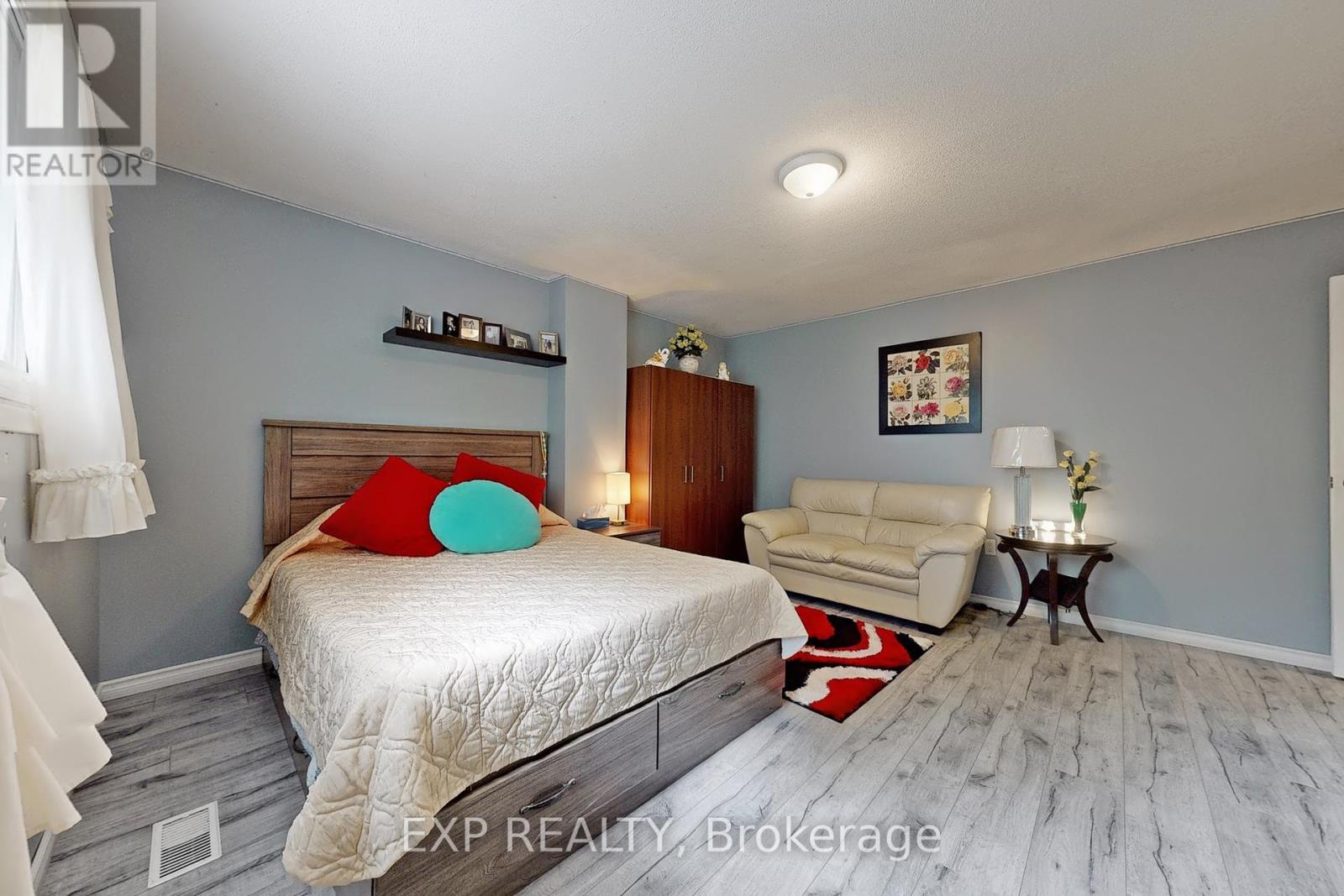 Photo 13 of 11433 Highway 9, Caledon ON
