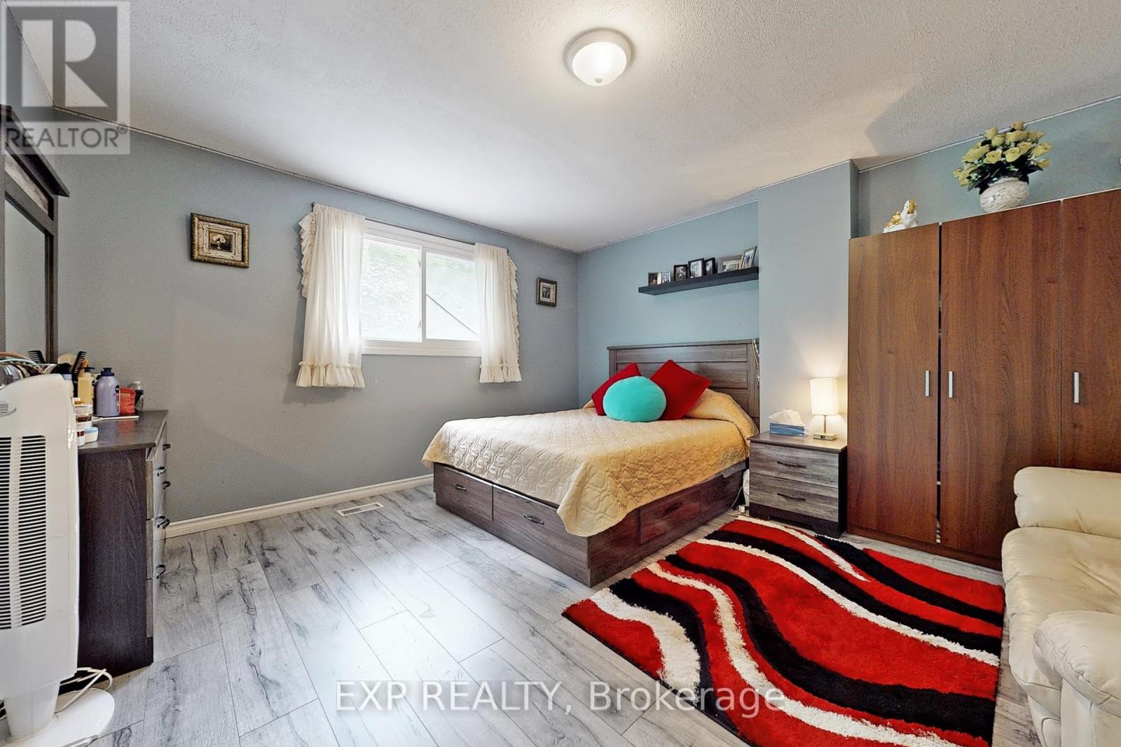 Photo 23 of 11433 Highway 9, Caledon ON