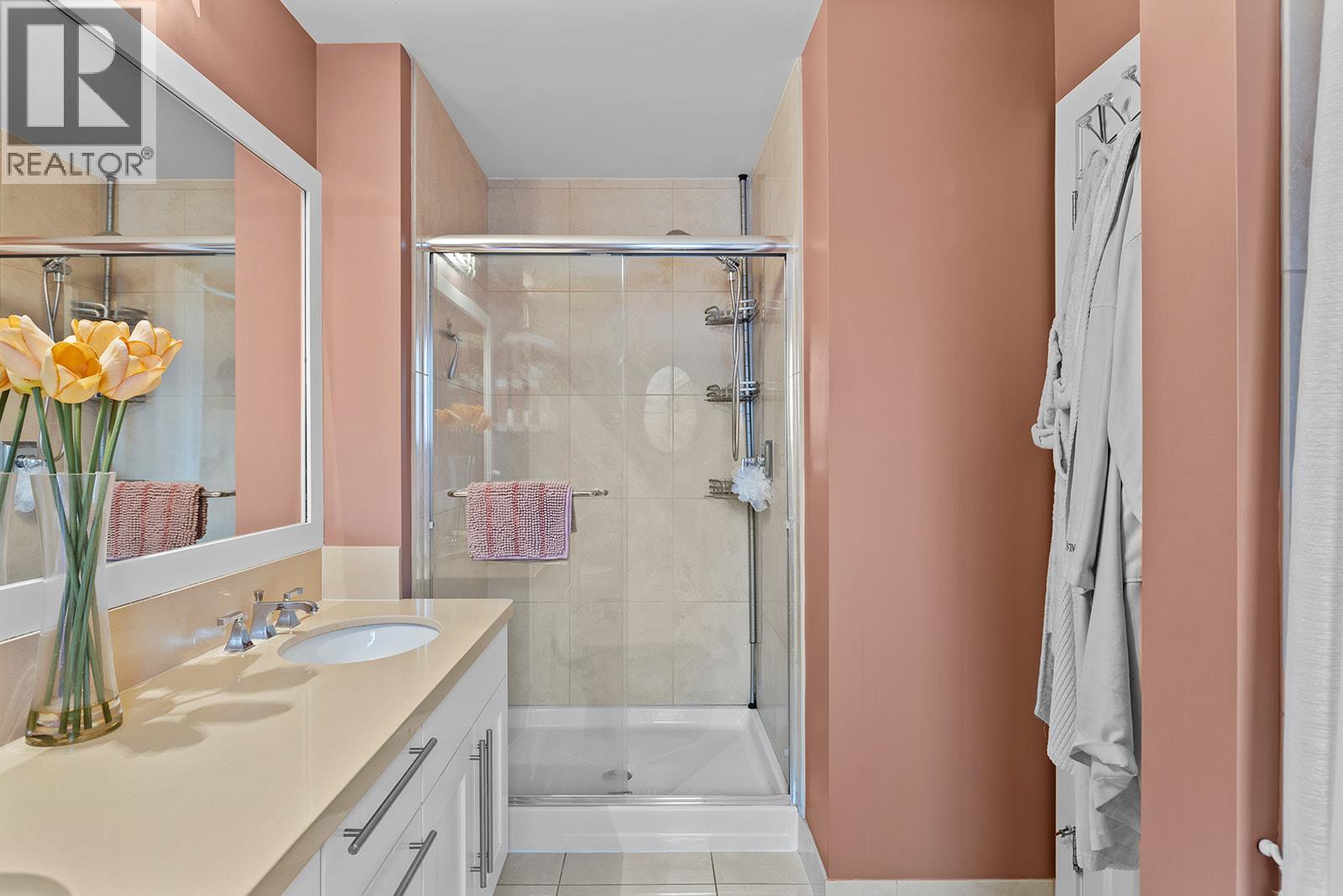  1123 Sunset Drive, Kelowna