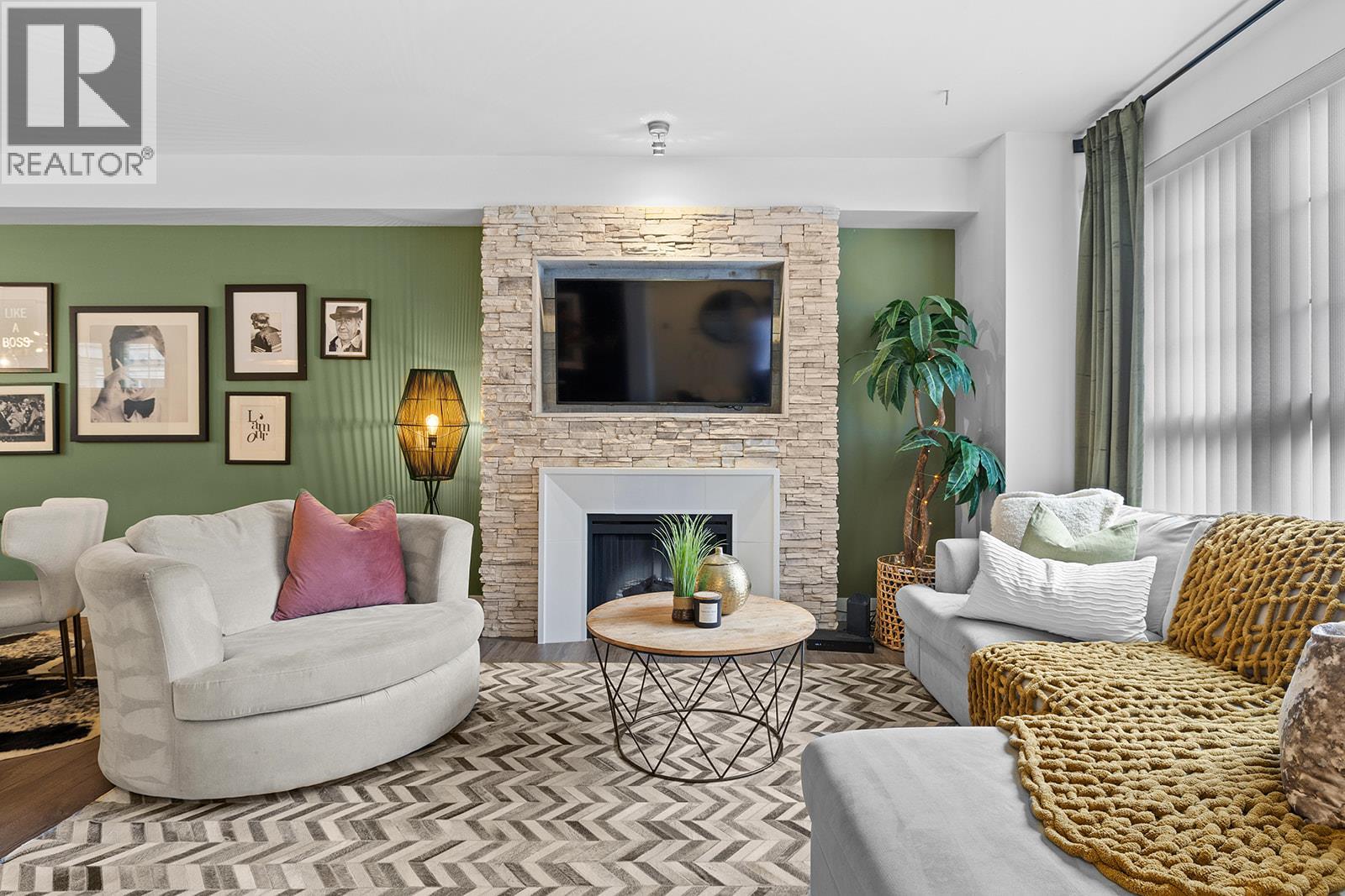  1123 Sunset Drive, Kelowna
