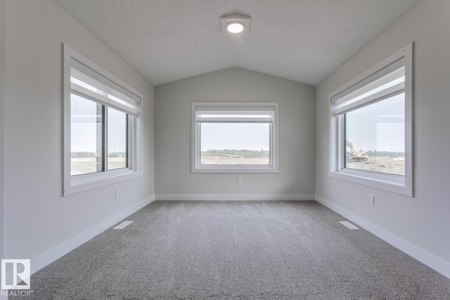 Photo 38 of 19011 20 Av Nw, Edmonton AB