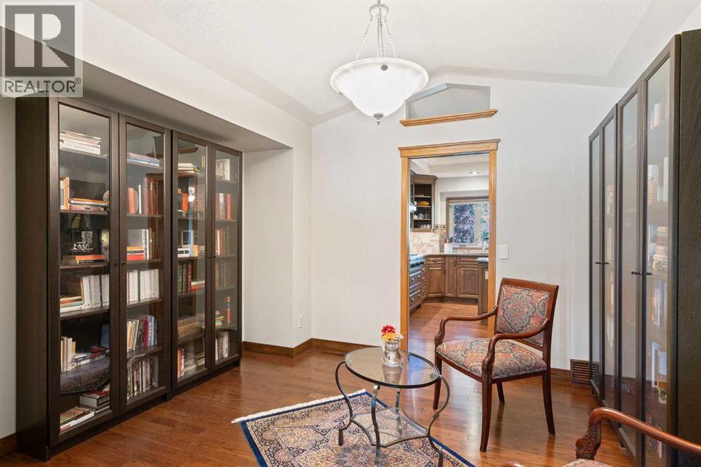 Photo 13 of 2115 Douglasbank Crescent Se, Calgary AB