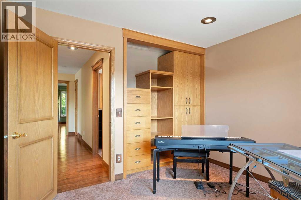 Photo 47 of 2115 Douglasbank Crescent Se, Calgary AB