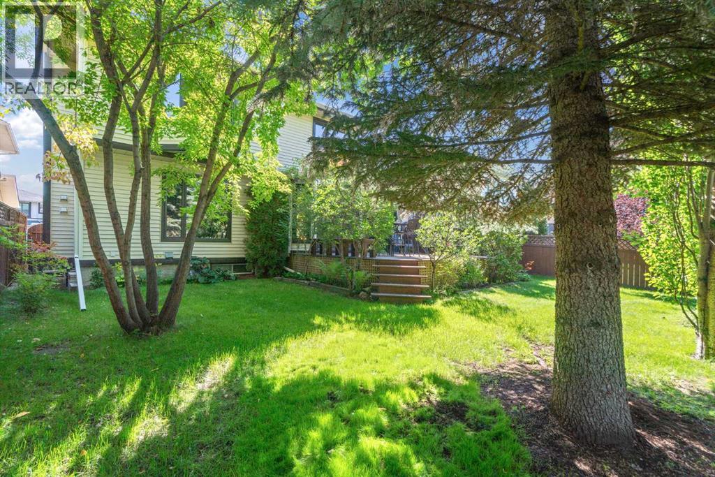 Photo 3 of 2115 Douglasbank Crescent Se, Calgary AB