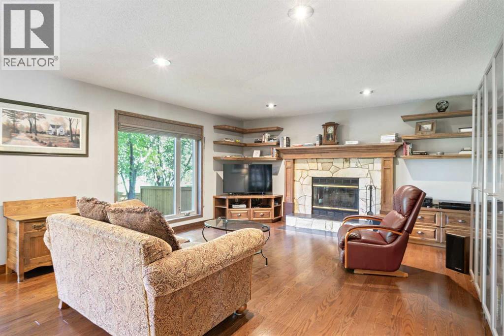 Photo 7 of 2115 Douglasbank Crescent Se, Calgary AB