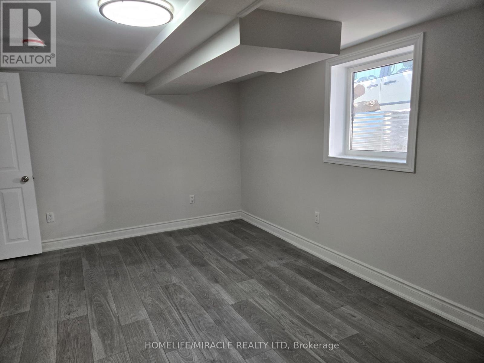Photo 10 of Bsmt 1281 King Street E, Oshawa ON