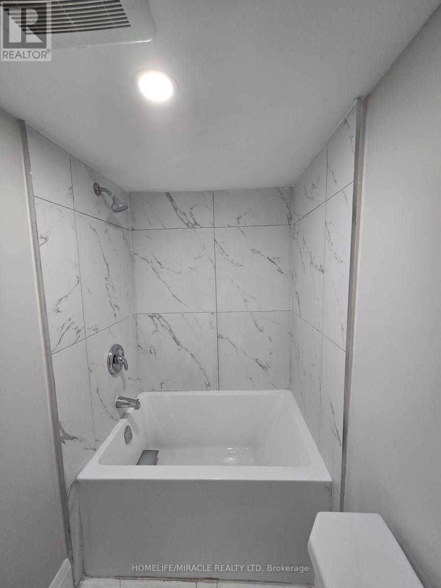 Photo 18 of Bsmt 1281 King Street E, Oshawa ON