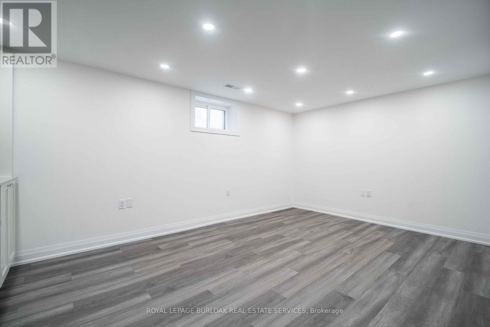 Photo 14 of Lower 356 East 17th Street, Hamilton ON
