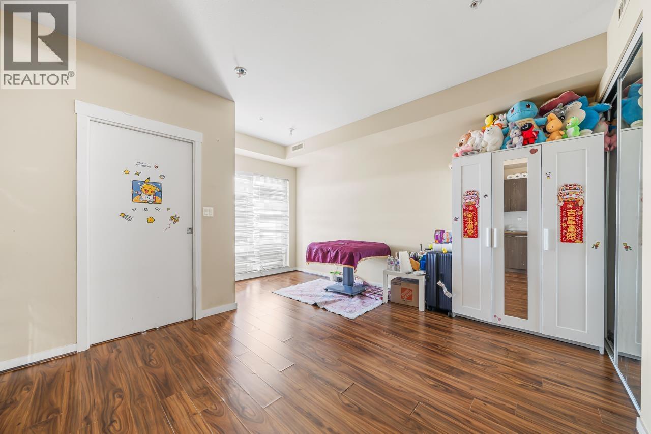 Photo 8 of 686 4133 Stolberg Street, Richmond BC