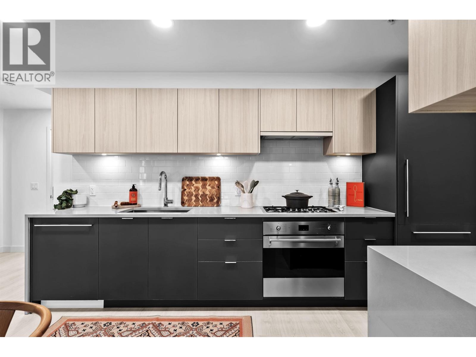 Photo 23 of 2423 Grant Street, Vancouver BC