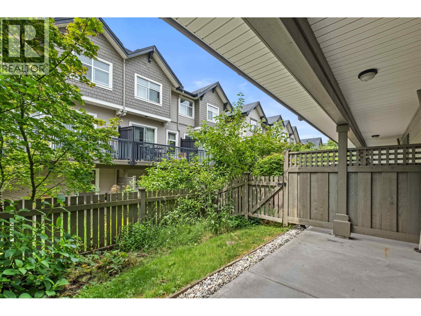 Photo 3 of 713 Premier Street, North Vancouver BC