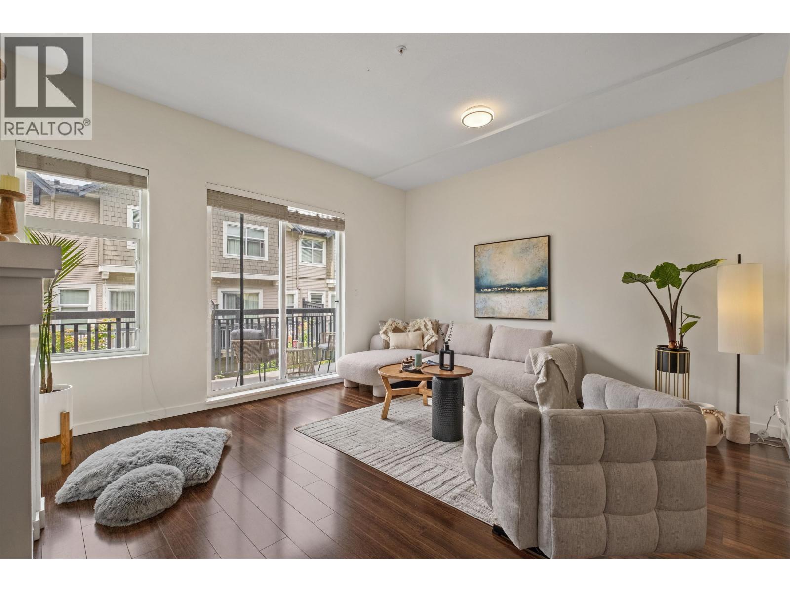 Photo 10 of 713 Premier Street, North Vancouver BC