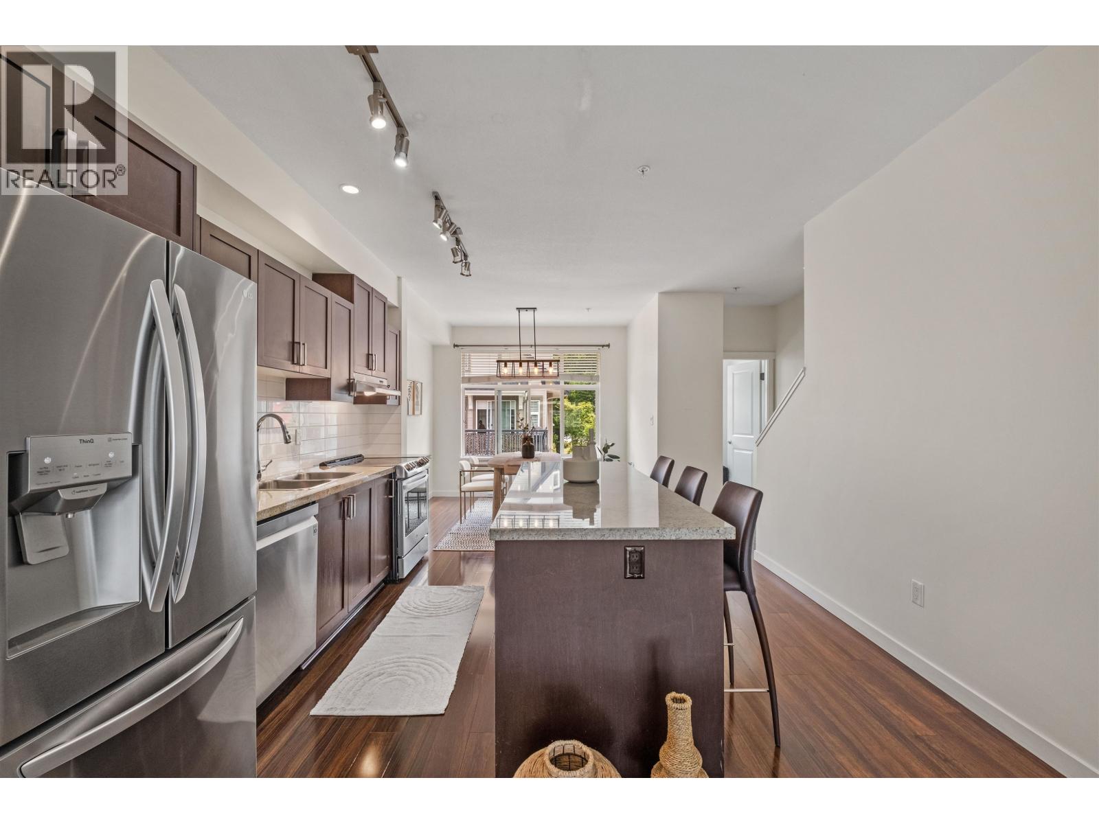 Photo 12 of 713 Premier Street, North Vancouver BC
