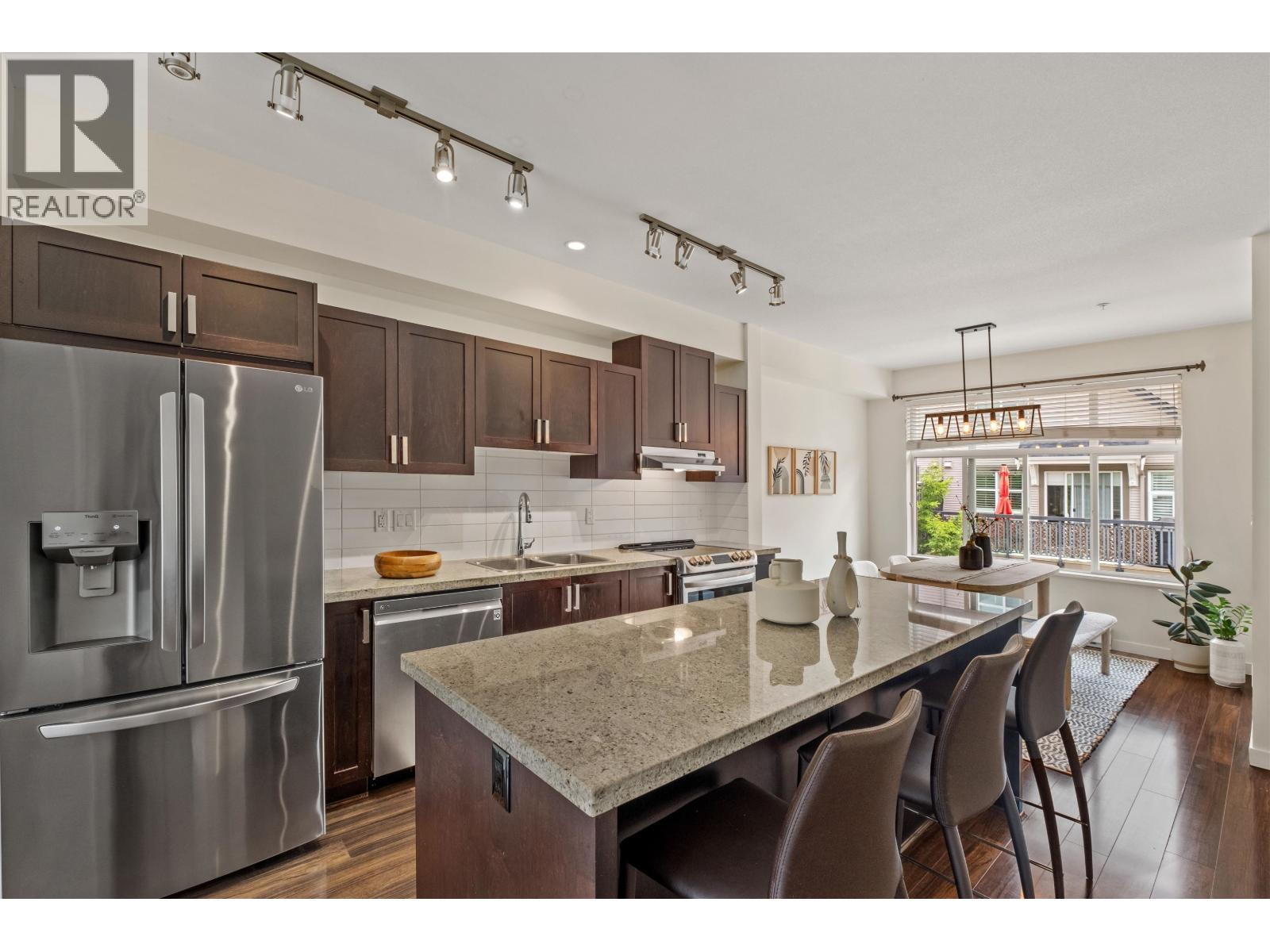 Photo 18 of 713 Premier Street, North Vancouver BC