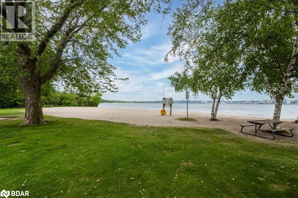 Photo 3 of 227 Southview Road, Barrie ON
