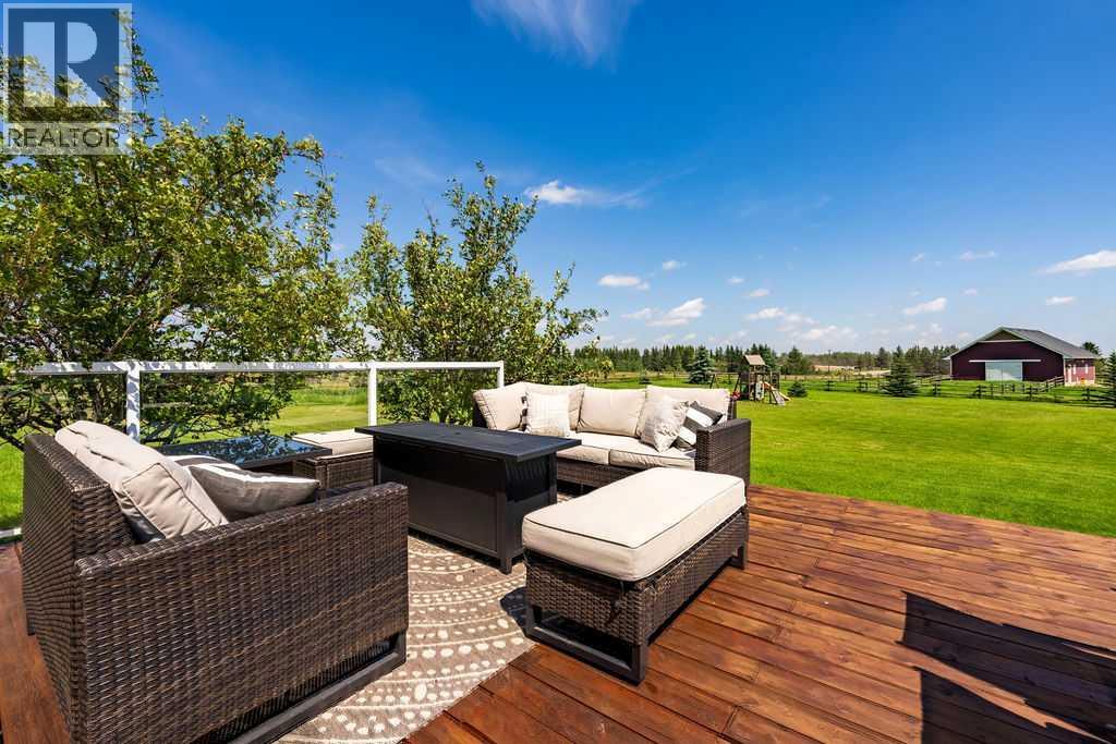 Photo 2 of 298108 27 Street W, Rural Foothills County AB