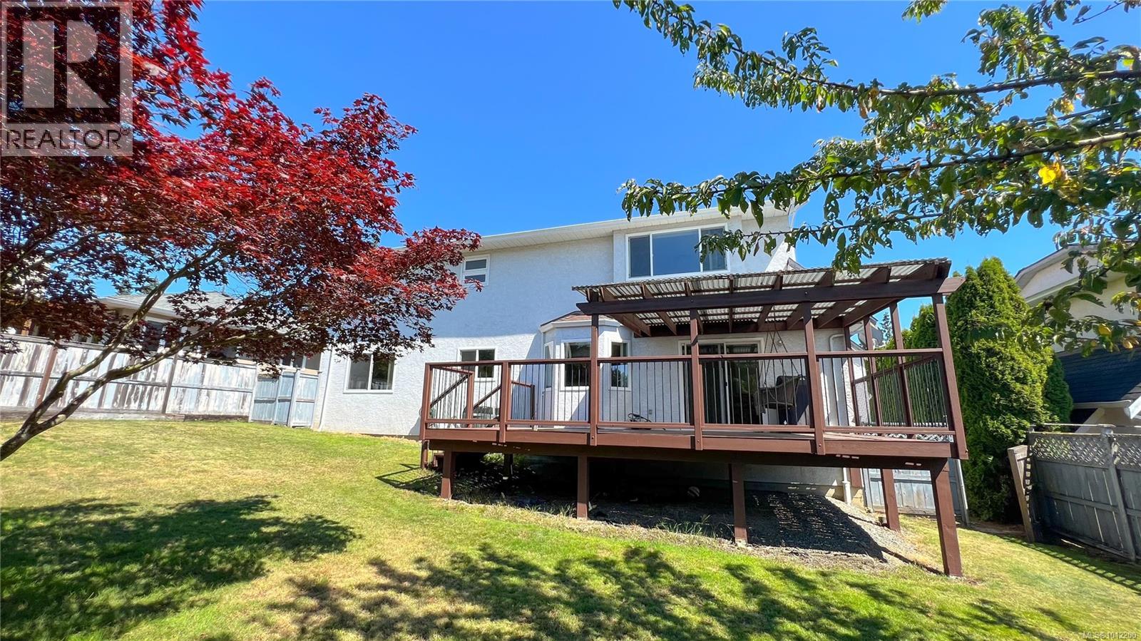 Photo 41 of 1016 Adeline Pl, Saanich BC