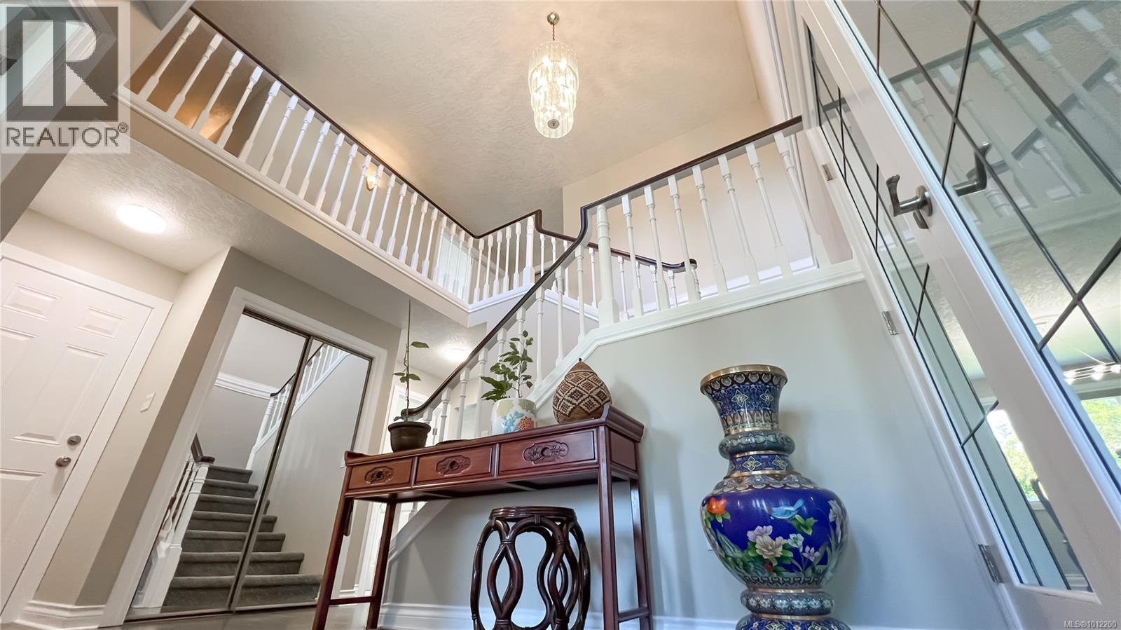 Photo 38 of 1016 Adeline Pl, Saanich BC