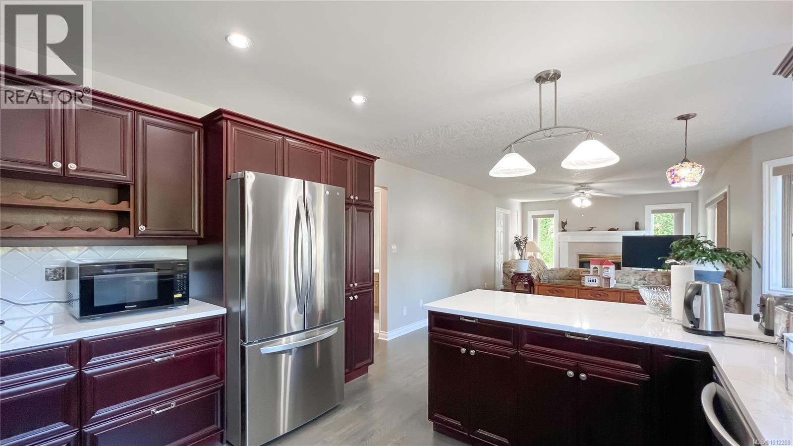 Photo 22 of 1016 Adeline Pl, Saanich BC