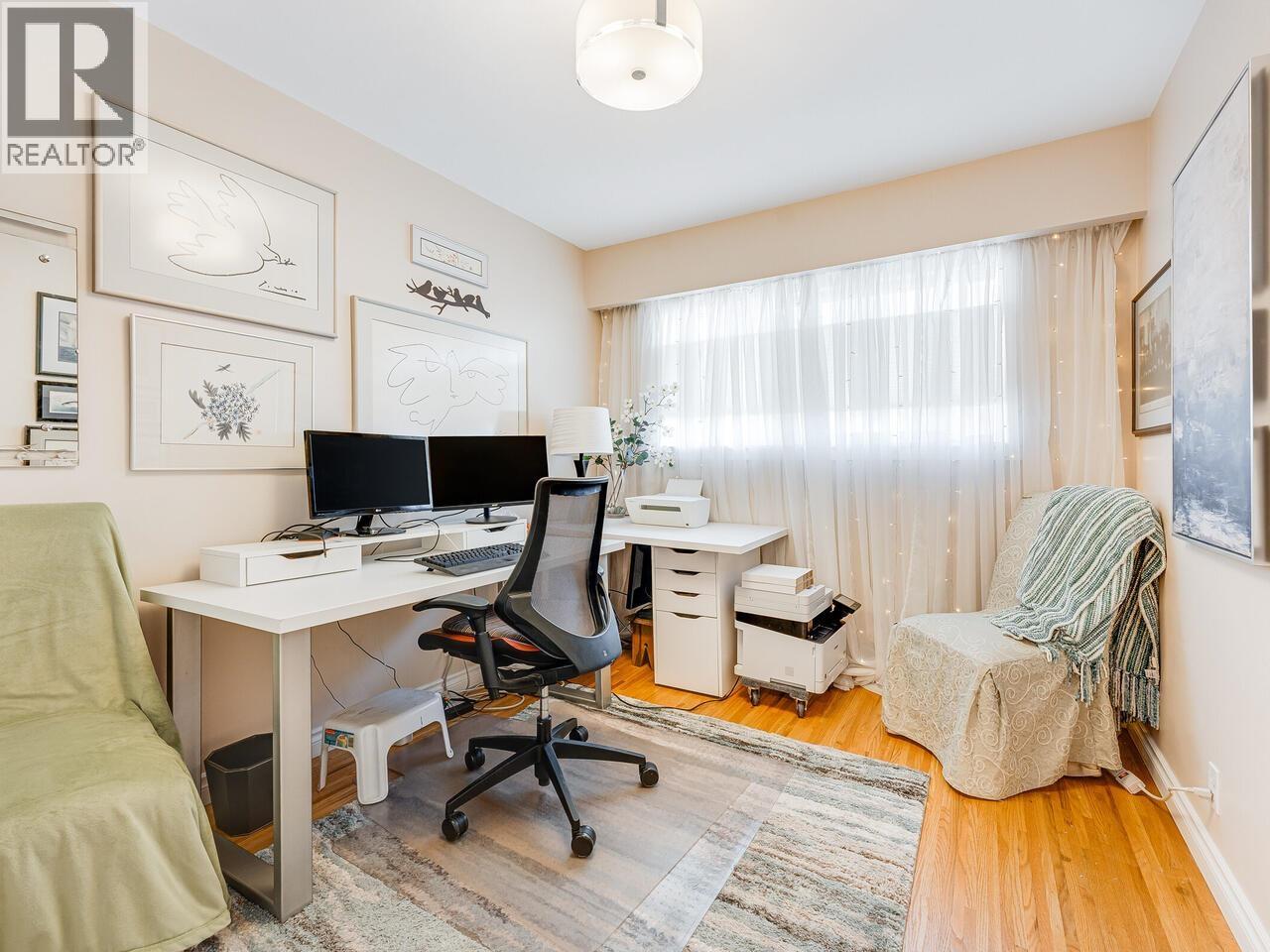 Photo 12 of 302 Blackman Street, New Westminster BC