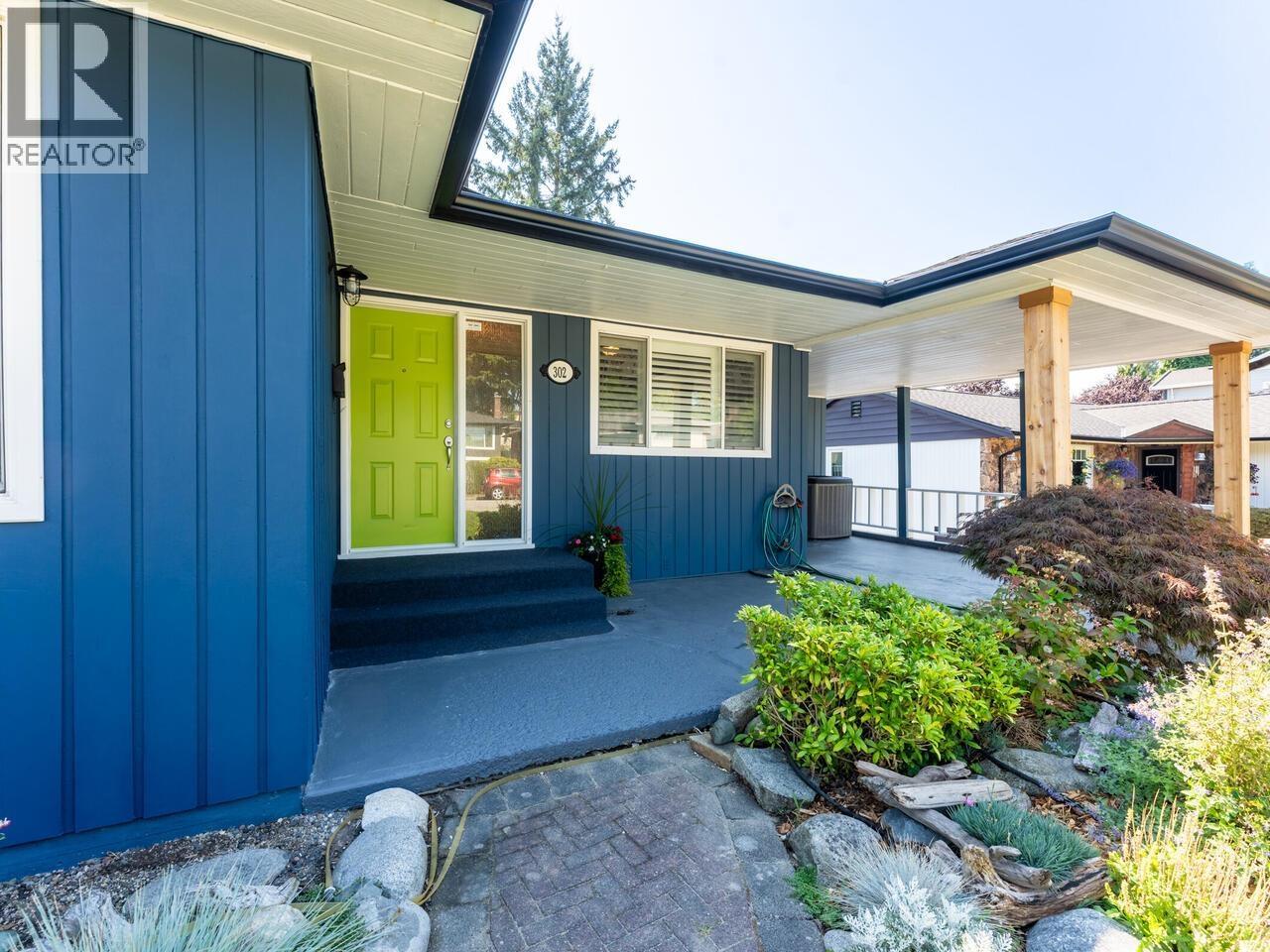 Photo 3 of 302 Blackman Street, New Westminster BC