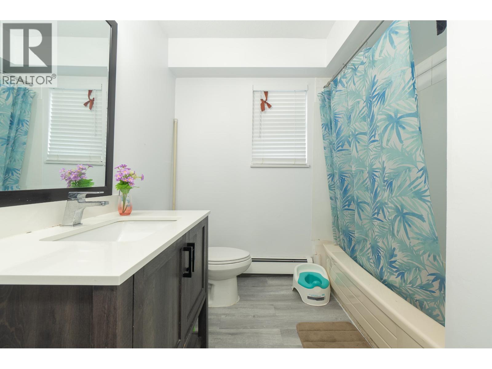Photo 12 of 4838 Albert Street, Burnaby BC