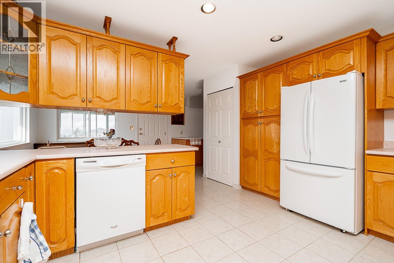 Photo 33 of 7823 Elwell Street, Burnaby BC