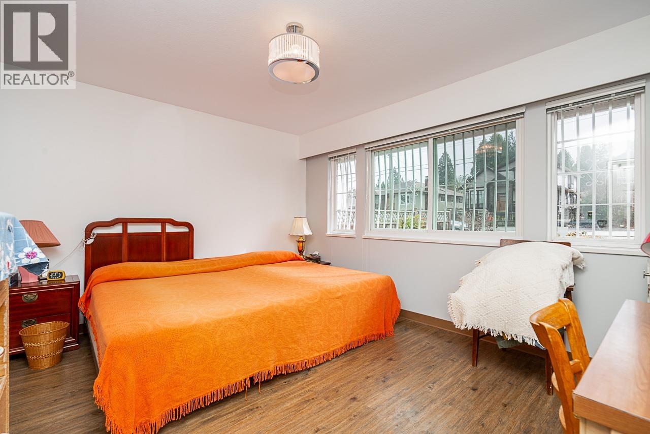 Photo 11 of 7823 Elwell Street, Burnaby BC