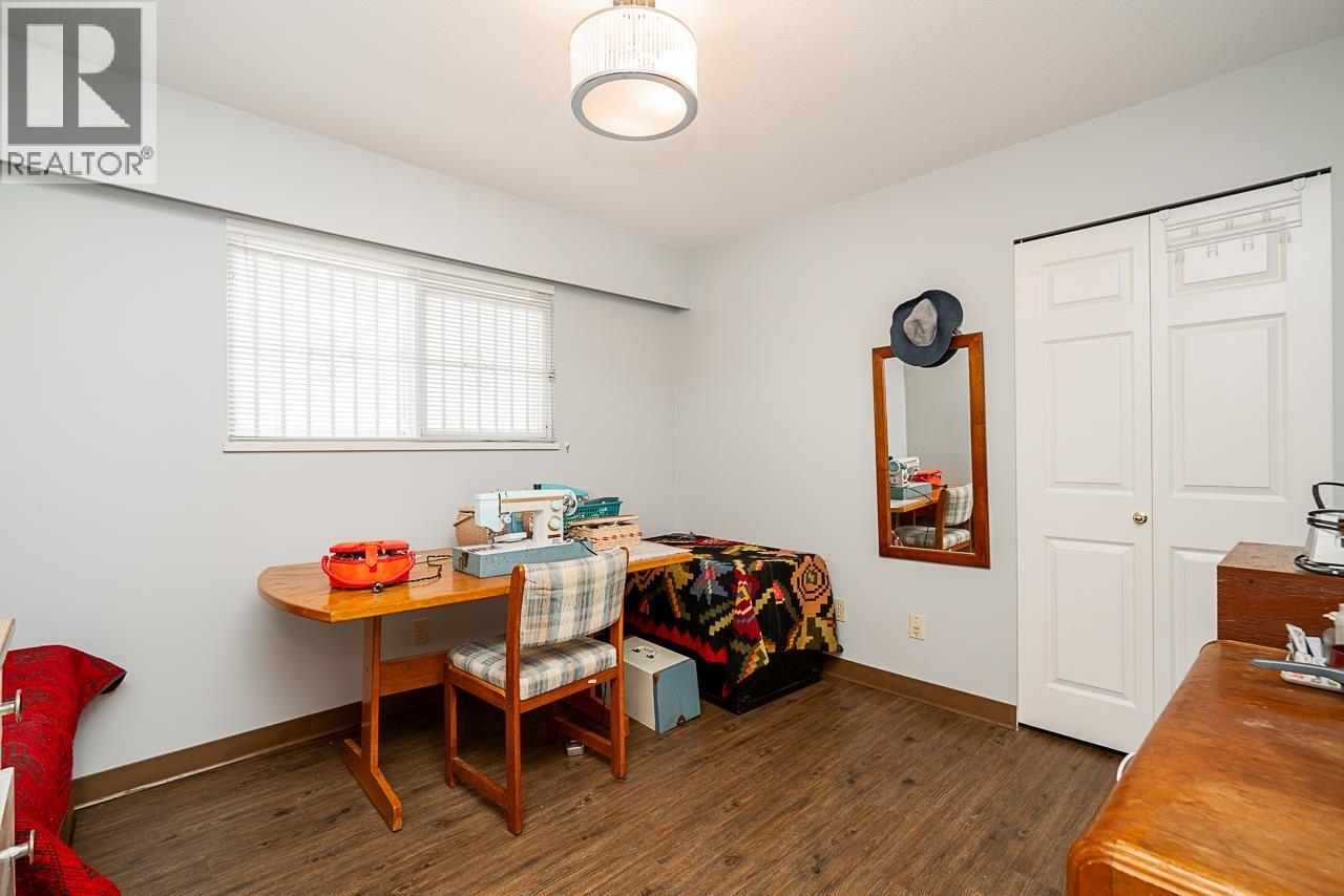 Photo 37 of 7823 Elwell Street, Burnaby BC
